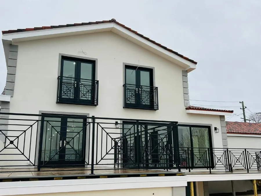 Large exterior commercial railing project on a modern building